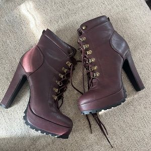 Just fav maroon boots.
